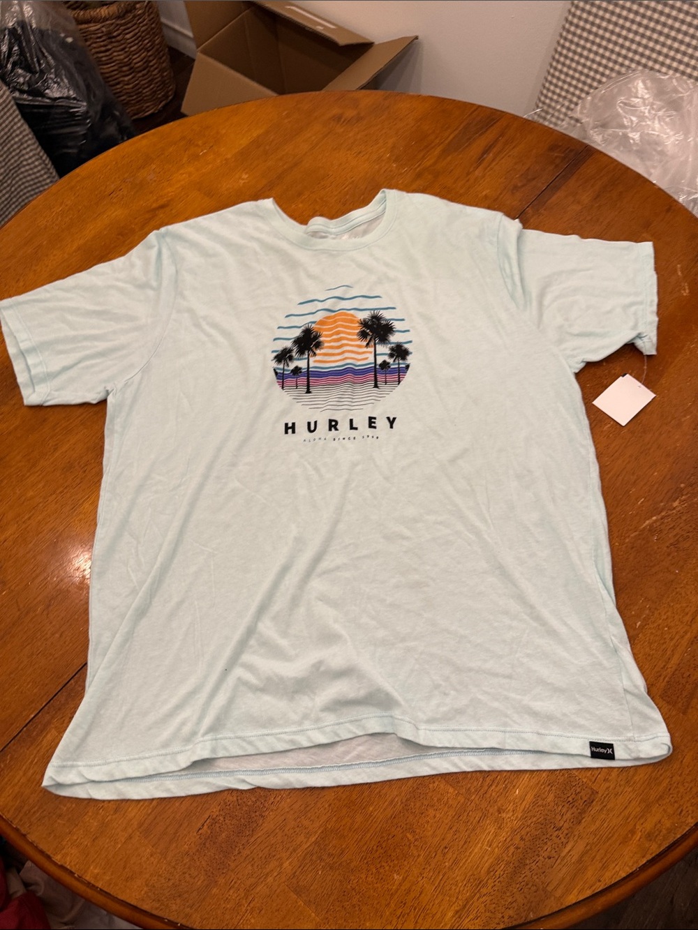 Hurley Light Aqua Short Sleeve Tee with Sunset Palm Graphic xxl Aloha